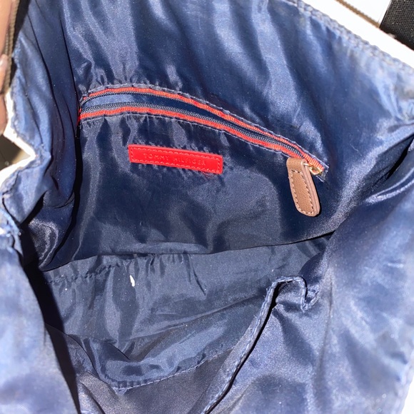 Tommy Hilfiger purse - Picture 5 of 7